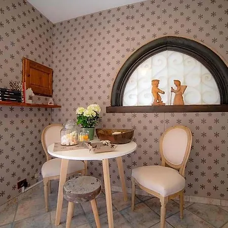 Villamour Boutique & 4* La Salle