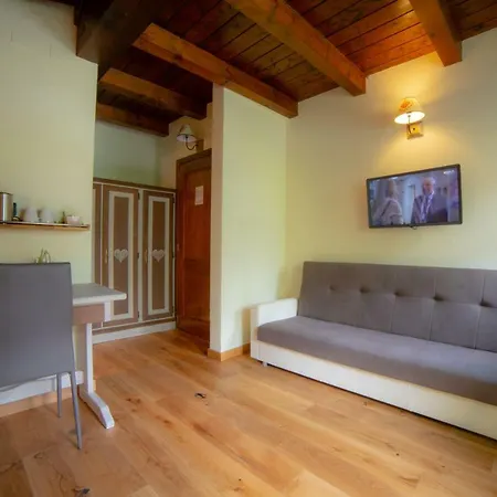 Bed & Breakfast Villamour Boutique &