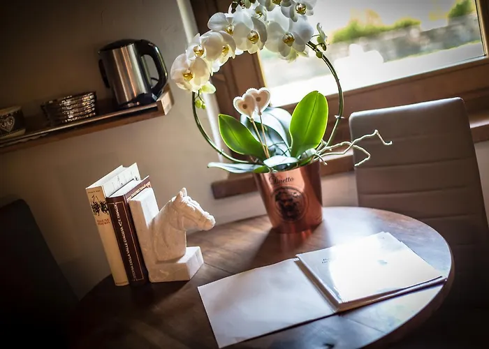 Villamour Boutique & 4* La Salle