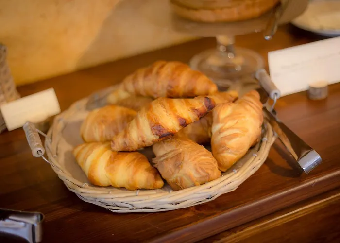 Villamour Boutique & La Salle