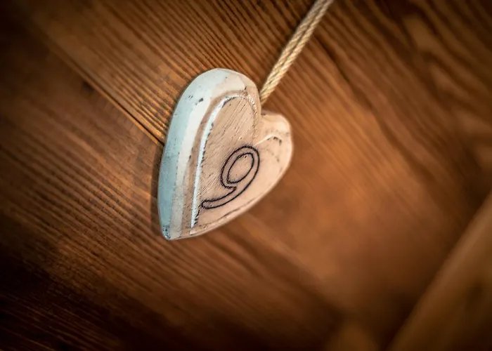 Villamour Boutique & La Salle